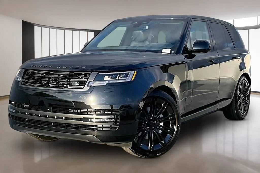 New 2026 Santorini Black LAND ROVER SE image 1