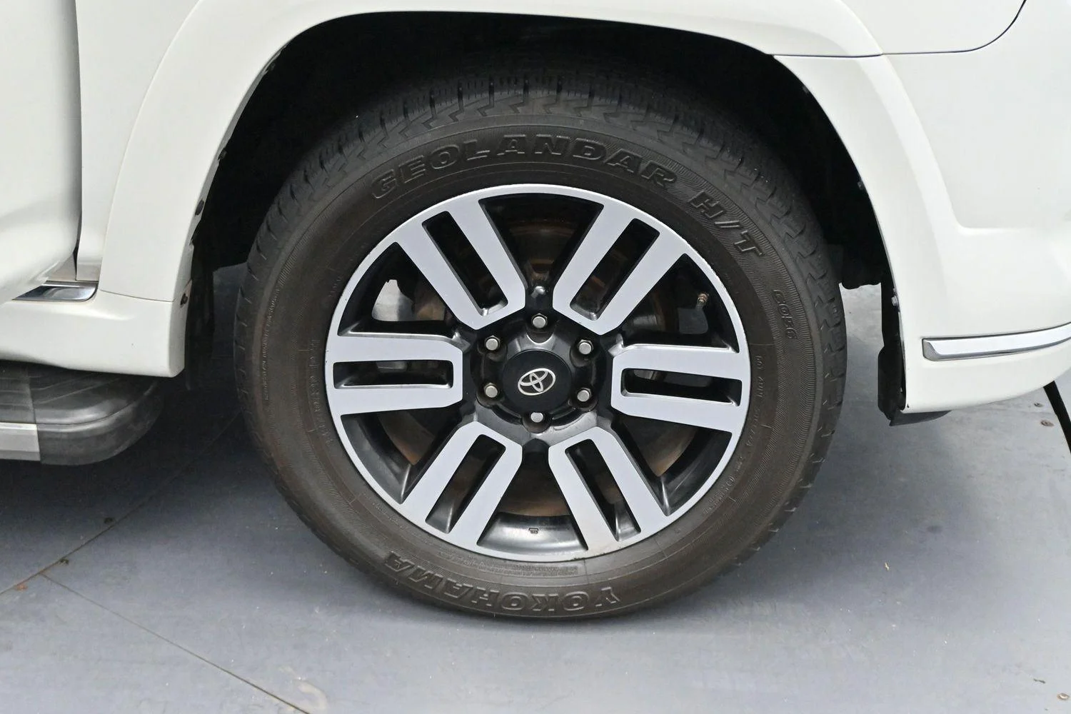 Used 2019 Blizzard Pearl Toyota Limited image 41