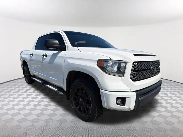 Used 2021 White Toyota SR5 image 3