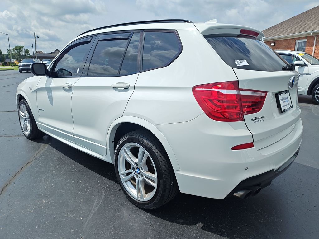 Used 2013 White BMW xDrive28i image 3