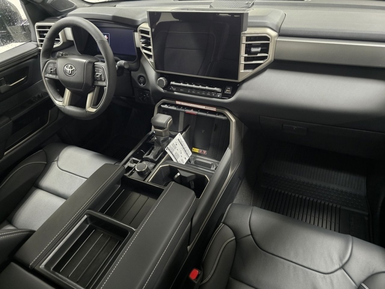 2026 Toyota Tundra Limited - Photo 27