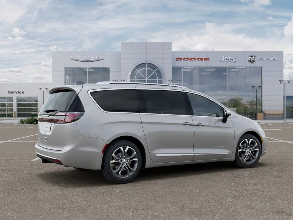 2026 Chrysler Pacifica Pinnacle - Photo 4