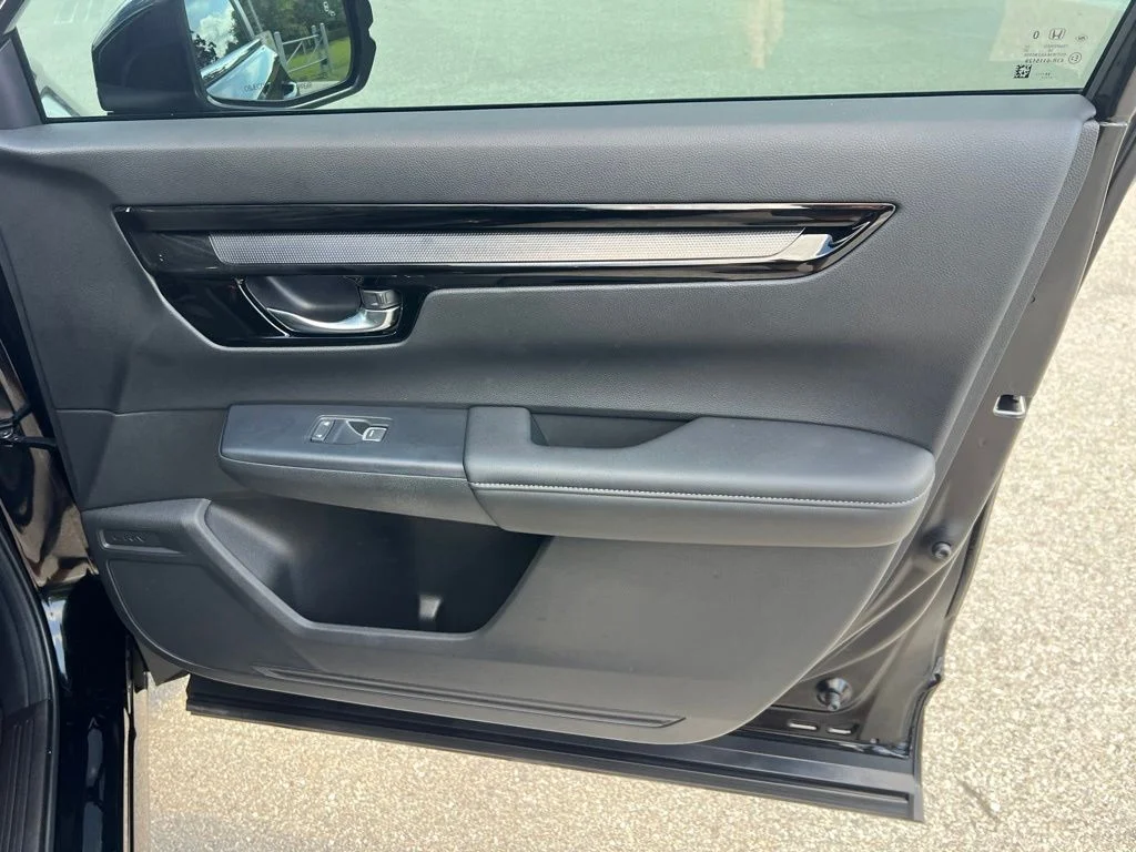Used 2025 Black Honda EX-L image 8