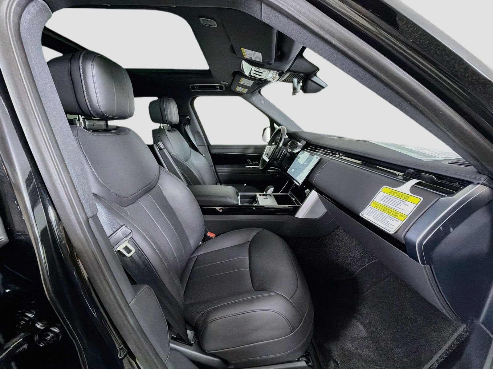 New 2026 Santorini Black LAND ROVER SE 7 Seats image 33