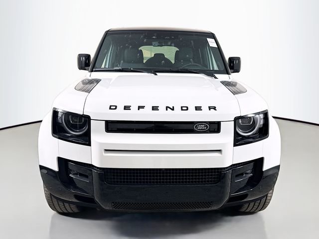 New 2026 Fuji White Land Rover X-Dynamic SE image 2