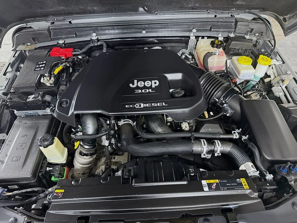 Used 2022 Sting Gray Clearcoat Jeep Unlimited Rubicon image 30