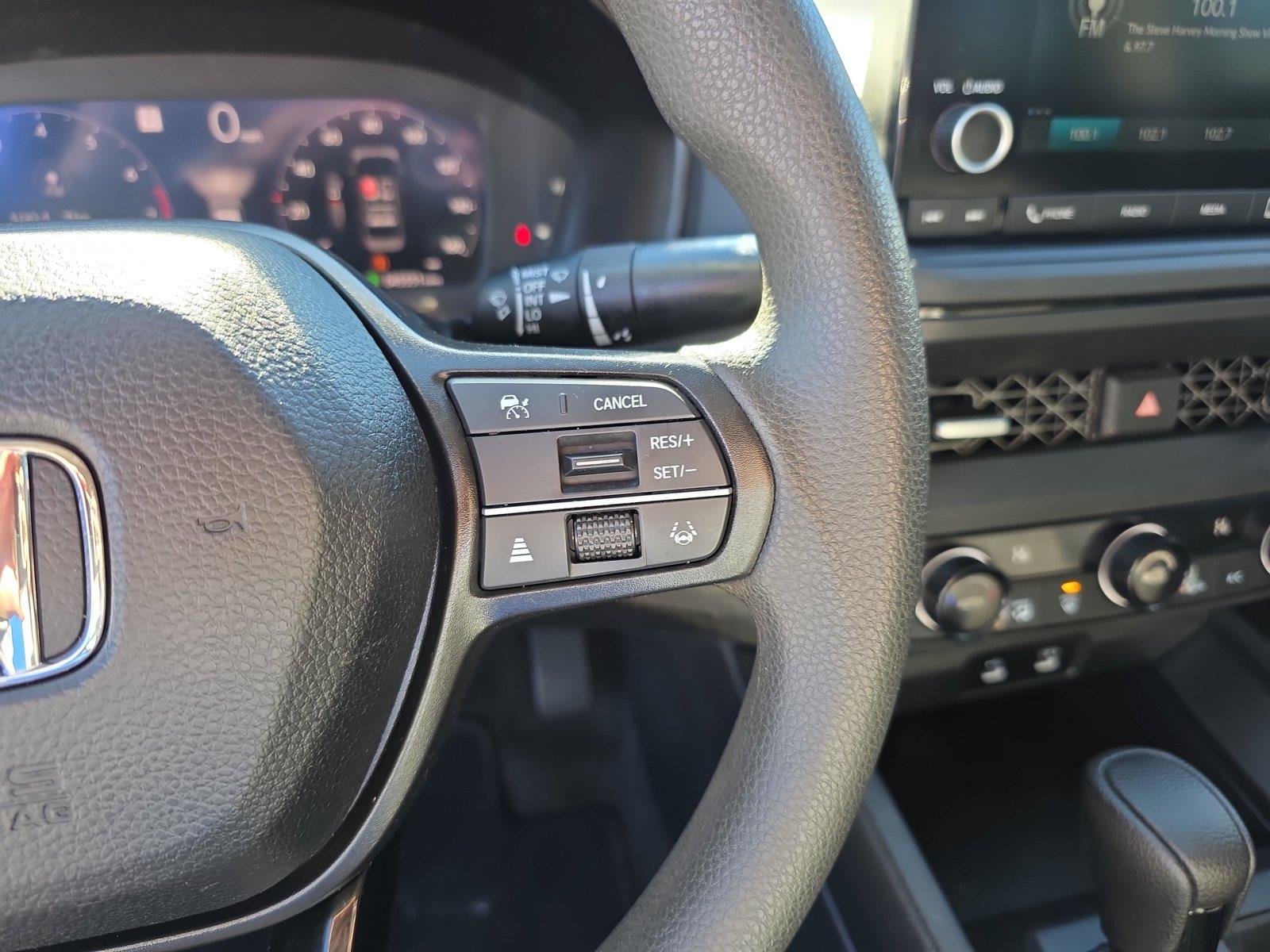 Used 2024 Canyon River Blue Metallic Honda EX image 22