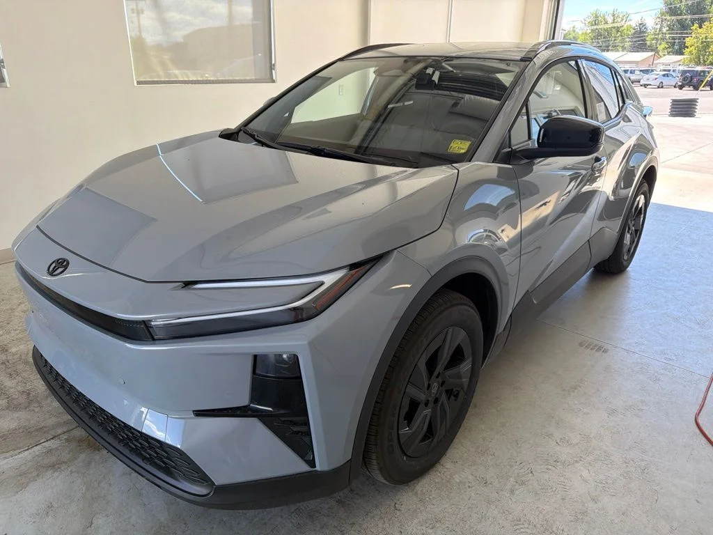 2026 Toyota C-HR SE - Photo 3