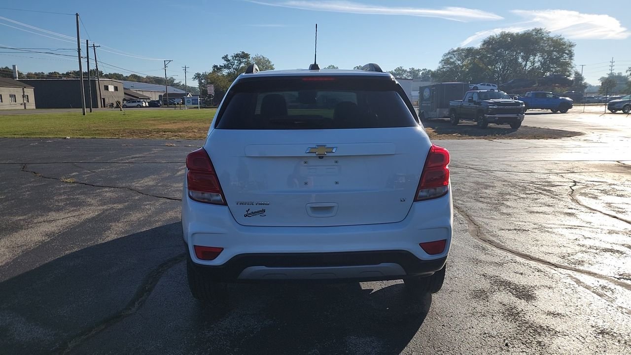 Used 2018 SUMMIT WHITE Chevrolet LT image 7