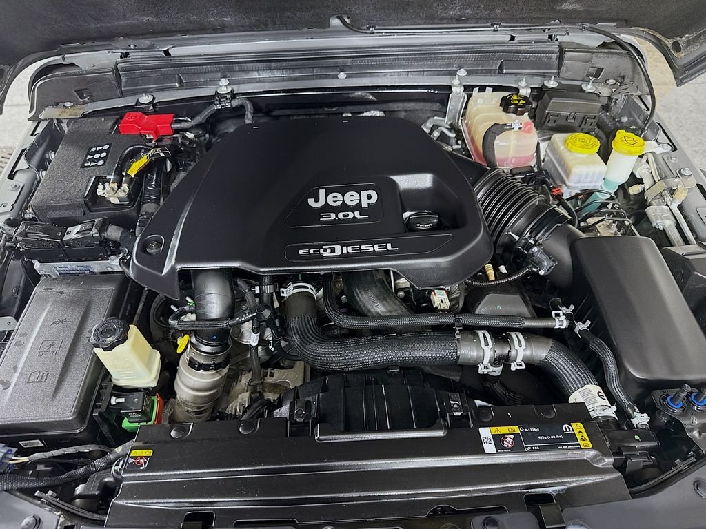 Used 2022 Sting-Gray Clearcoat Jeep Unlimited Rubicon image 30