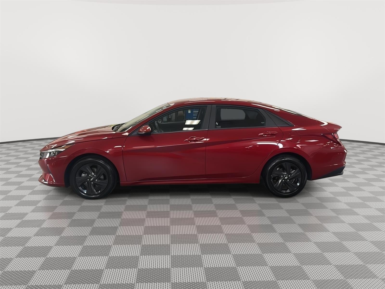 Used 2023 Ultimate Red Hyundai SEL image 8