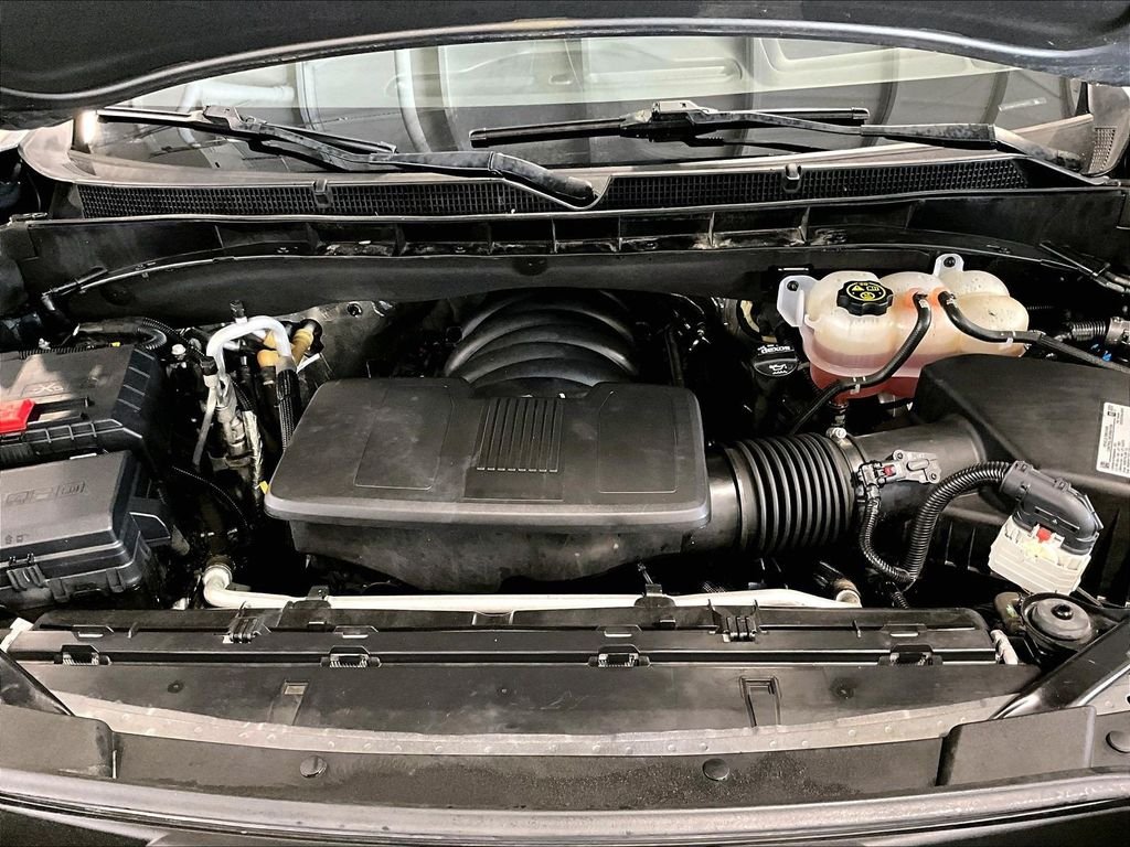 Used 2021 Gray GMC AT4 image 31