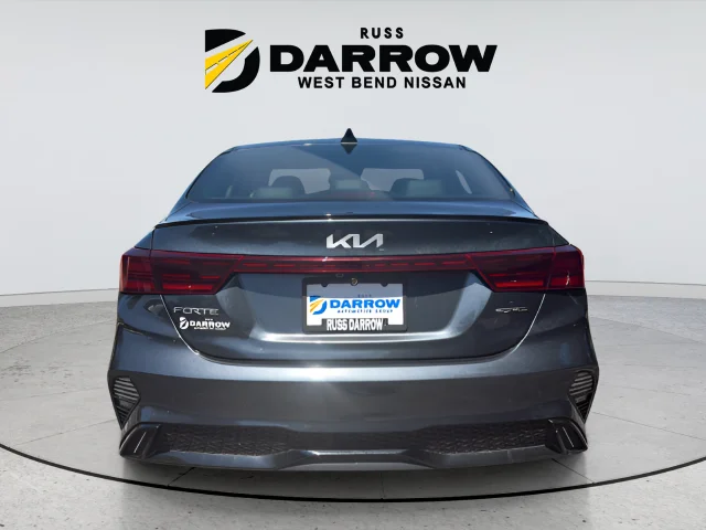 Used 2024 Gray Kia GT-Line image 4