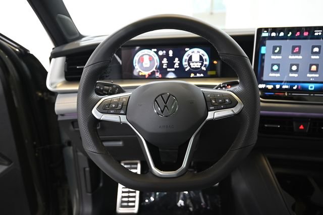 New 2026 Green Volkswagen 2.0T SE R-Line Black image 4