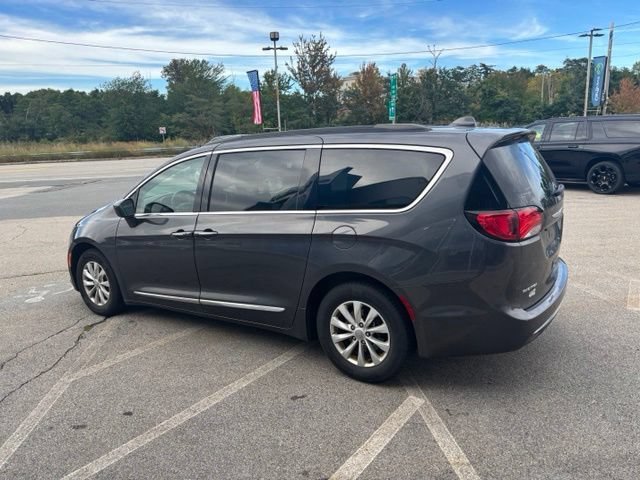 2017 Chrysler Pacifica Touring-L - Photo 10