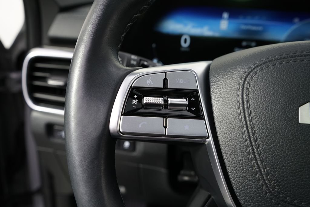 Used 2025 Gray Kia SX X-Line image 30