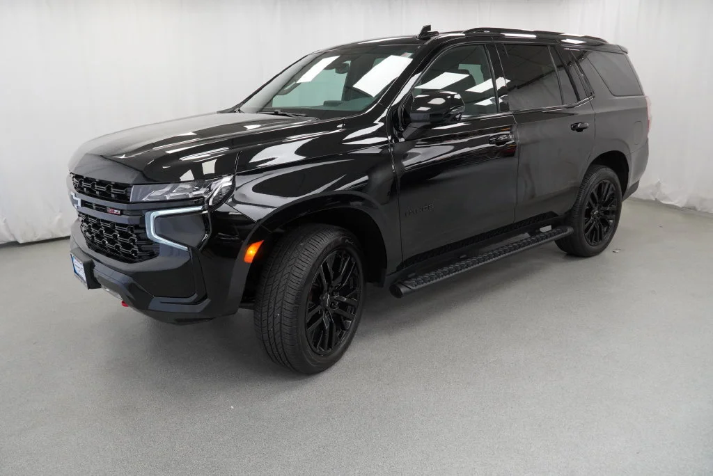 Certified Used 2023 BLACK Chevrolet Z71 image 8