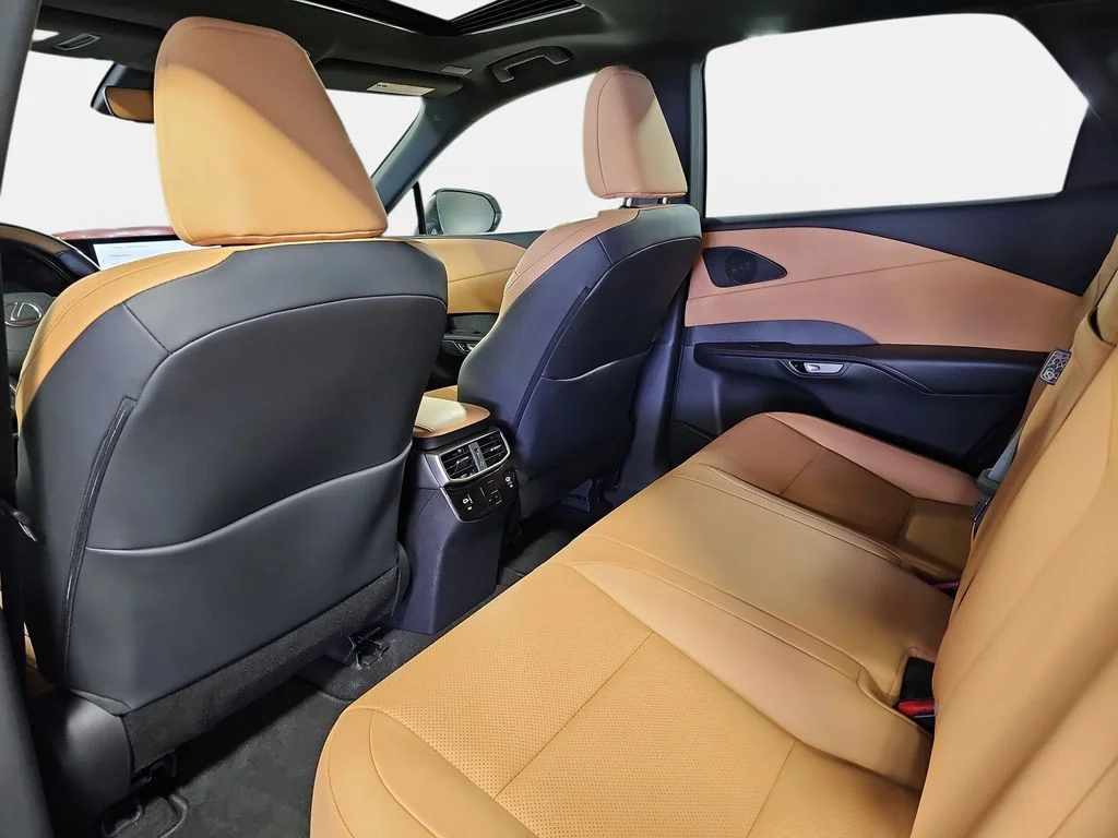 Certified Used 2025 White Lexus 350 Premium image 13