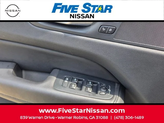 Used 2024 Gray Volvo B5 Plus Dark Theme image 31