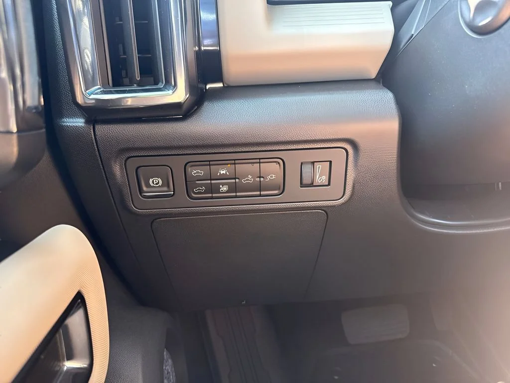 Used 2026 Graphite Blue Metallic GMC 2X image 25