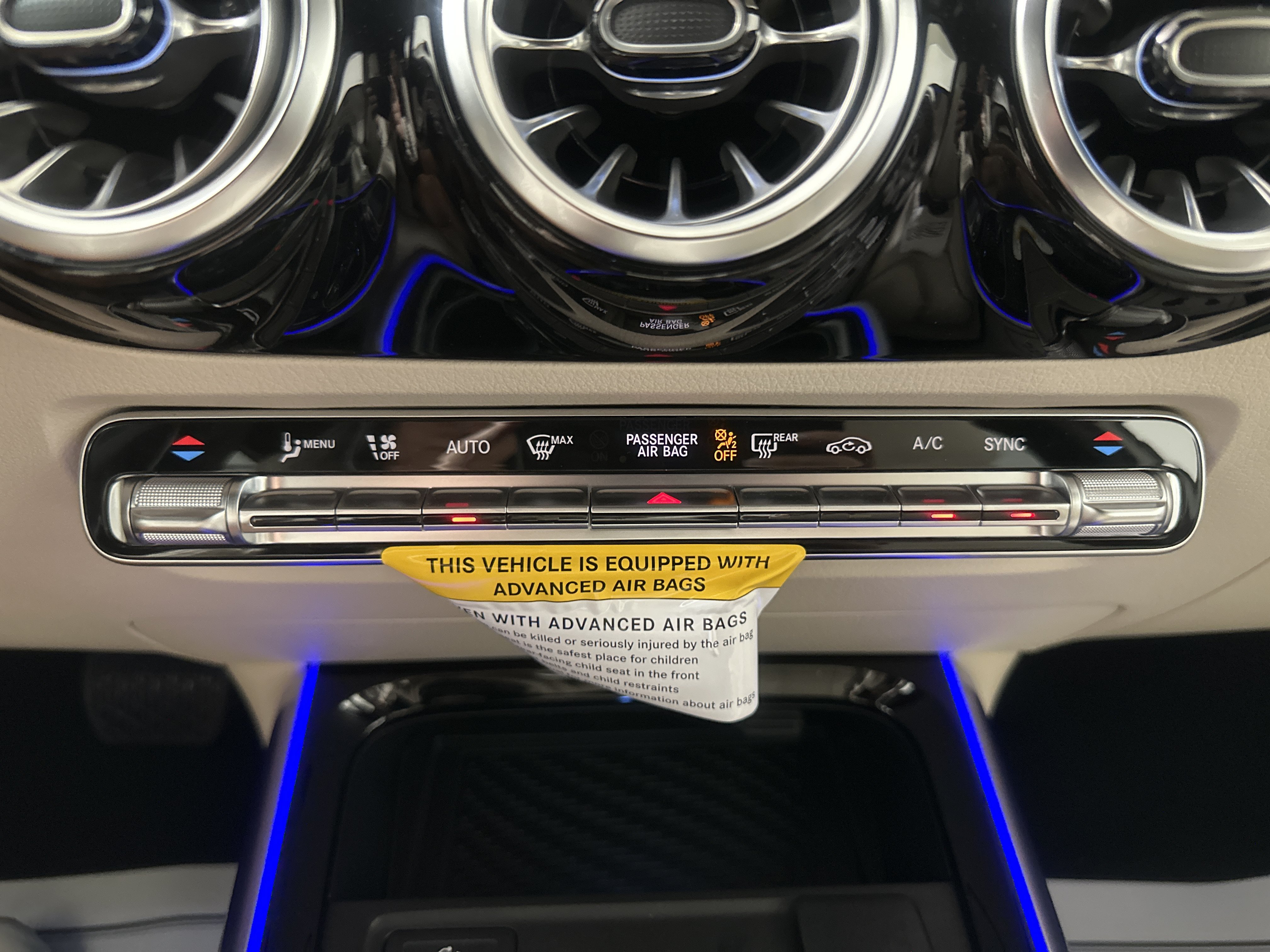 New 2026 POLAR WHITE Mercedes-Benz GLA 250 image 20