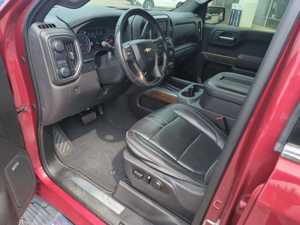 Used 2019 Red Chevrolet High Country image 11