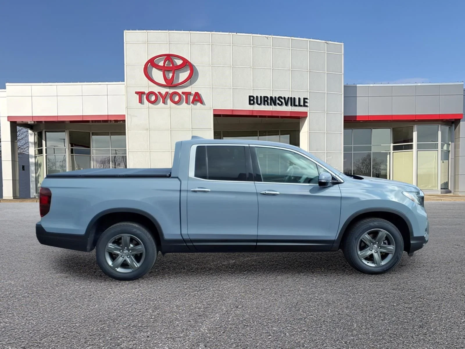 Used 2023 Honda Ridgeline RTL-E with VIN 5FPYK3F72PB051666 for sale in Burnsville, Minnesota