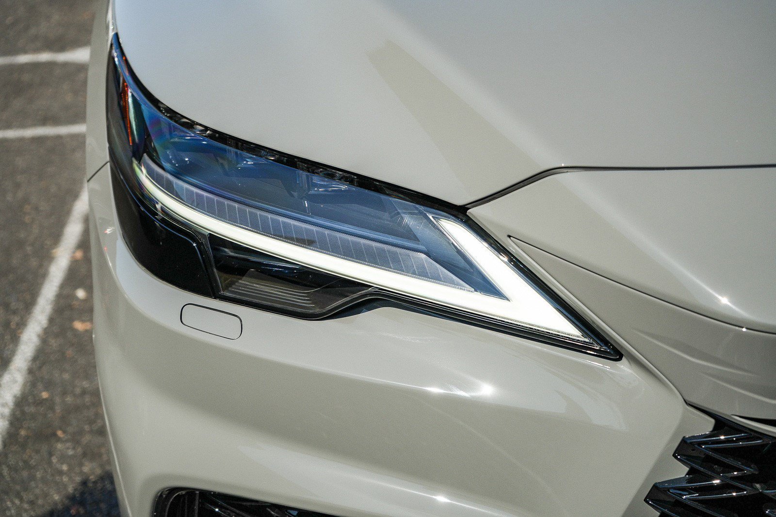 New 2026 Incognito Lexus RX 500h F SPORT PERFORMANCE AWD image 8