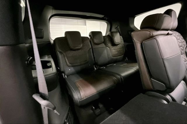 New 2026 Everest White Pearl Tricoat Nissan Platinum Reserve image 38