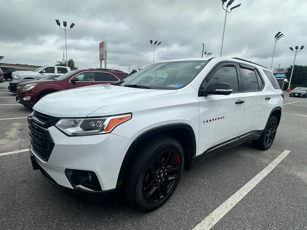 2020 Chevrolet Traverse FWD Premier's photo