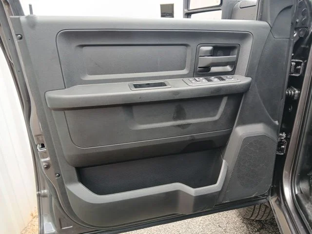New 2026 Granite Crystal Metallic Clearcoat RAM Tradesman image 44