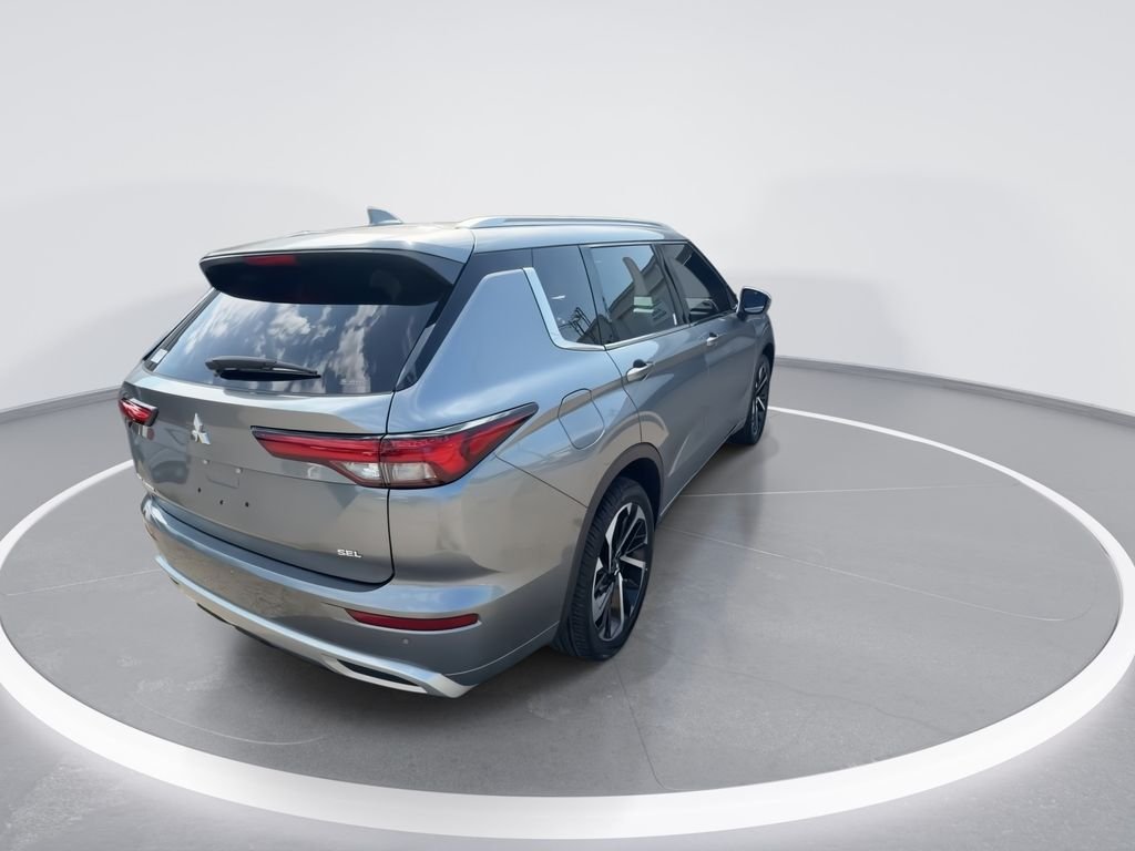 Certified Used 2023 Gray Mitsubishi SEL image 8