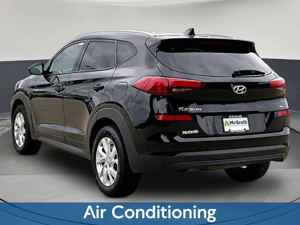 Used 2019 Black Hyundai Value image 5