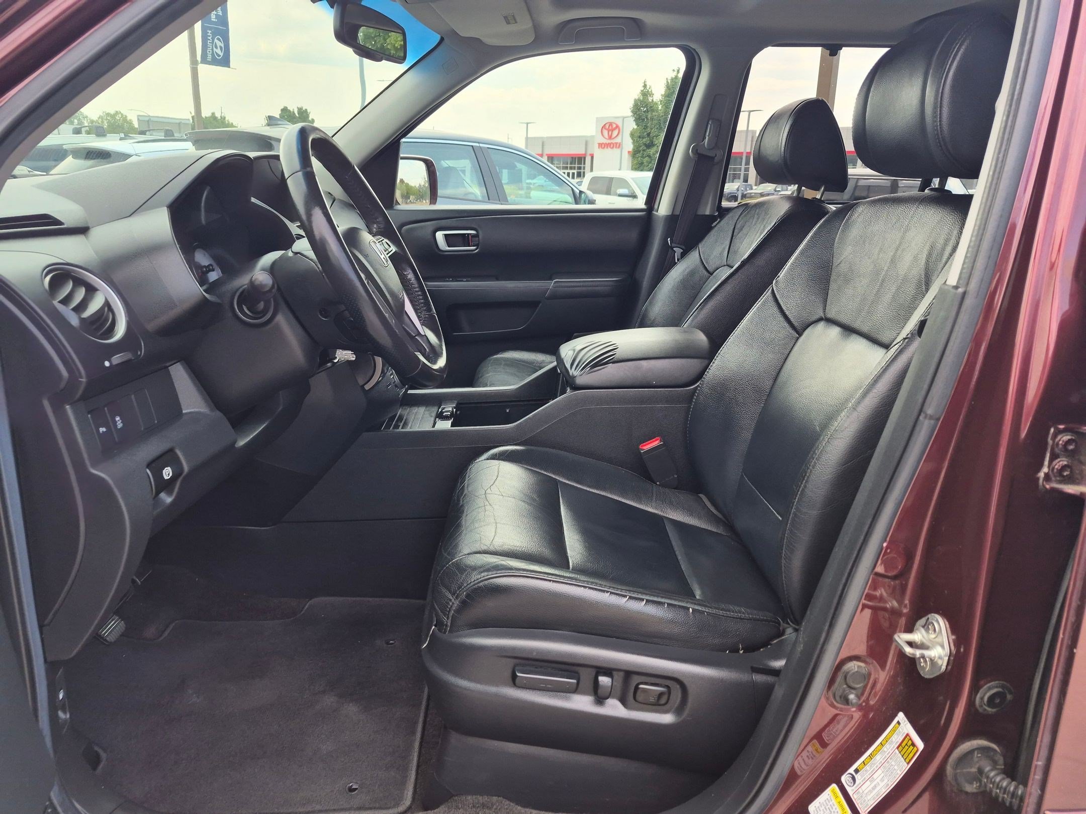 Used 2012 Maroon Honda Touring image 16