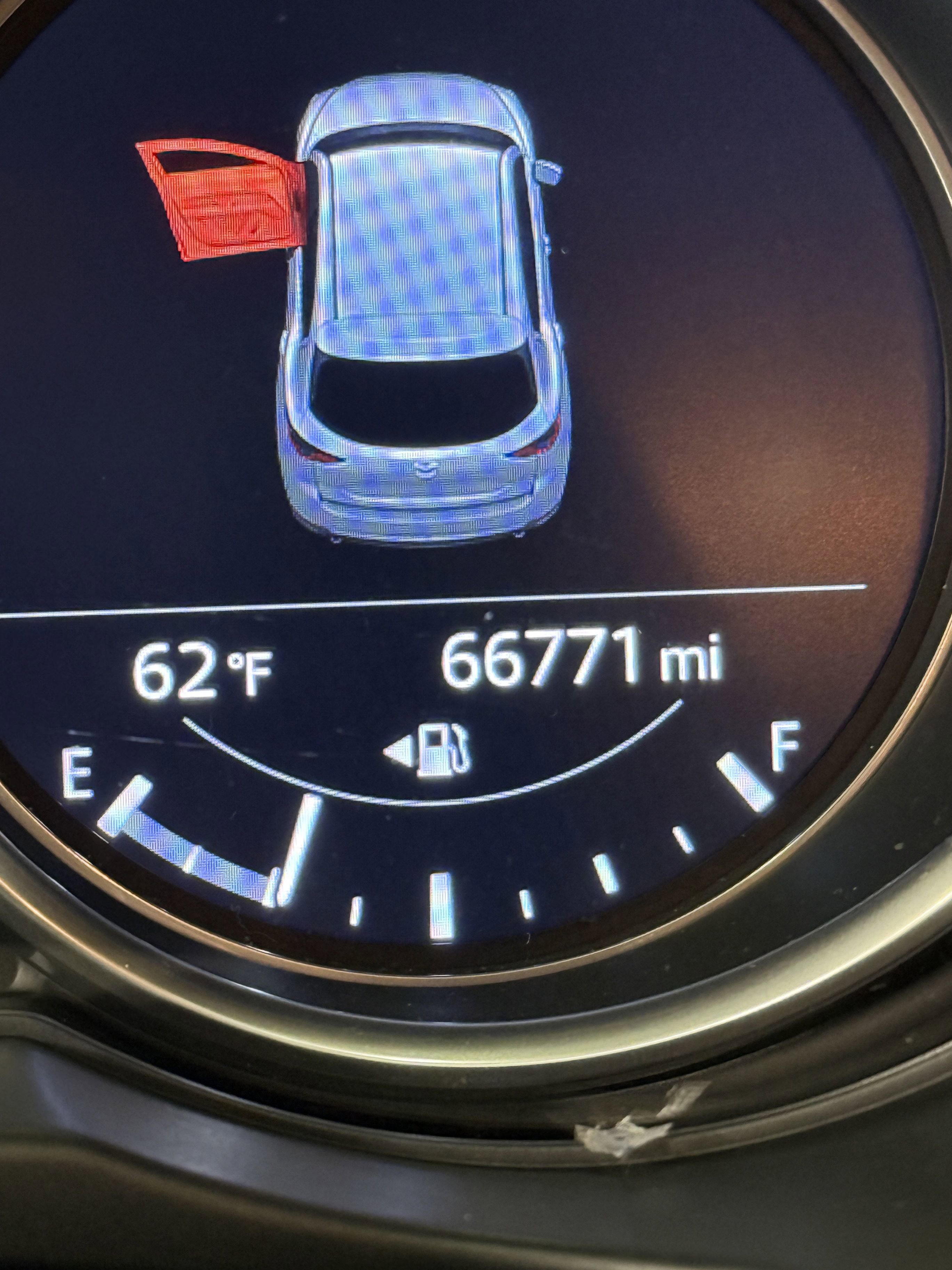 Used 2018 Eternal Blue Mica Mazda Touring image 15