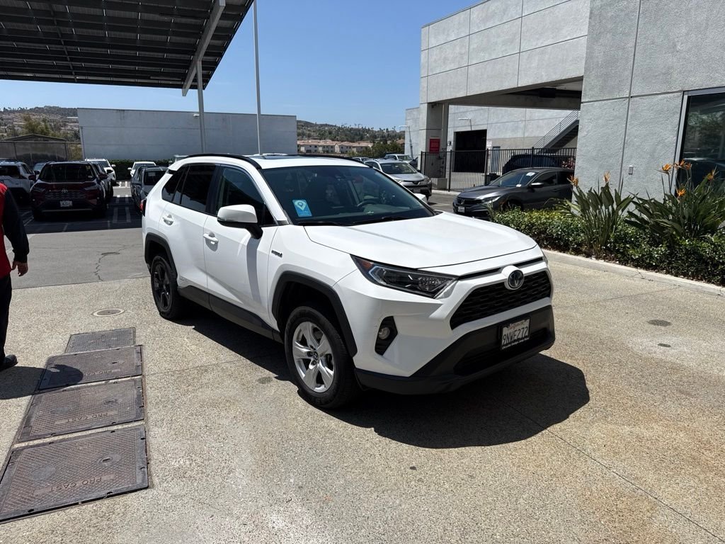 Used 2021 White Toyota XLE image 2