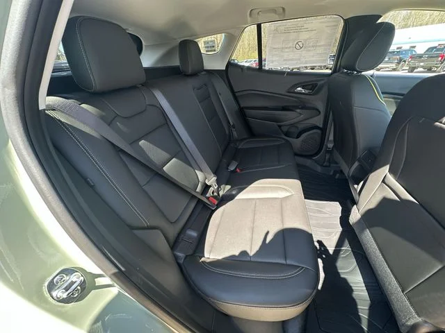 Used 2026 Green Chevrolet ACTIV image 30