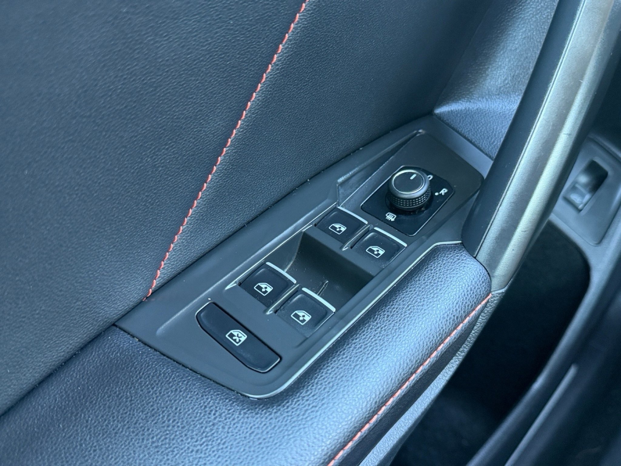 Used 2024 Platinum Gray Metallic Volkswagen Wolfsburg Edition image 21