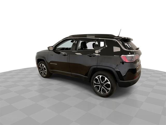 Certified Used 2022 Black Jeep Limited 4x4 image 7