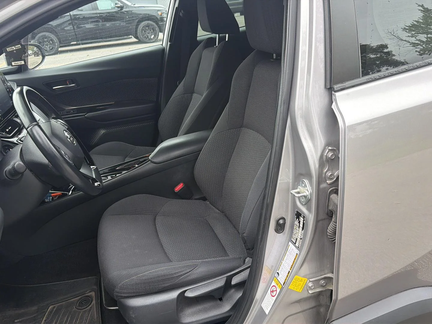 Used 2019 Silver Knockout Metallic Toyota XLE image 17