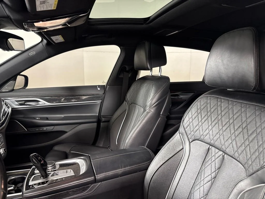 Used 2021 Gray BMW 740i image 31