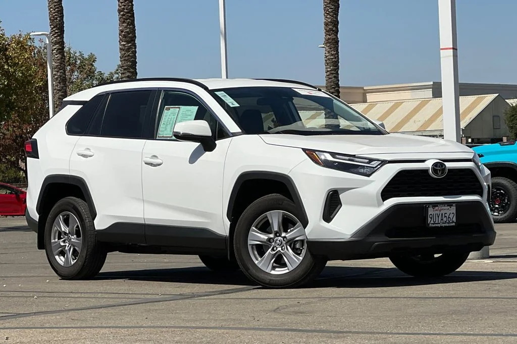 Certified Used 2025 White Toyota XLE image 2