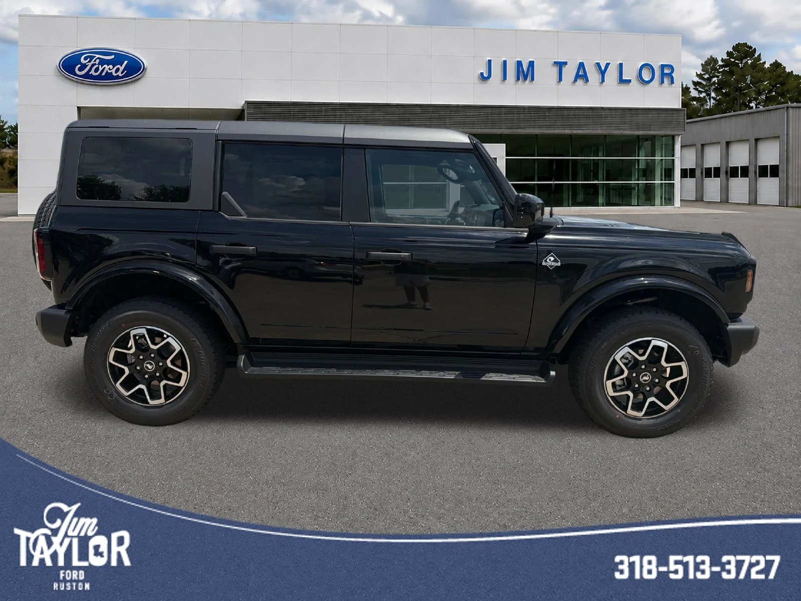 New 2026 Shadow Black Ford Outer Banks® image 2
