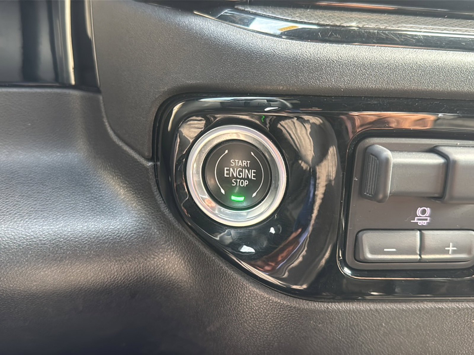 2024 Chevrolet Silverado 1500 ZR2 - Photo 35