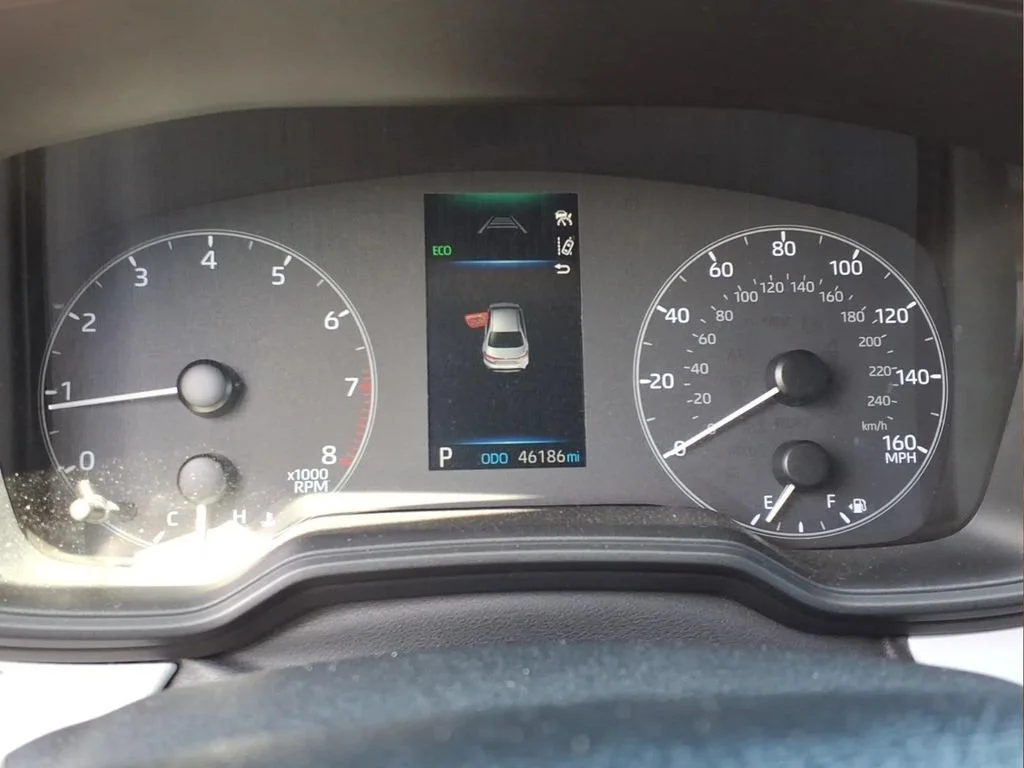 Used 2024 Gray Toyota SE image 15