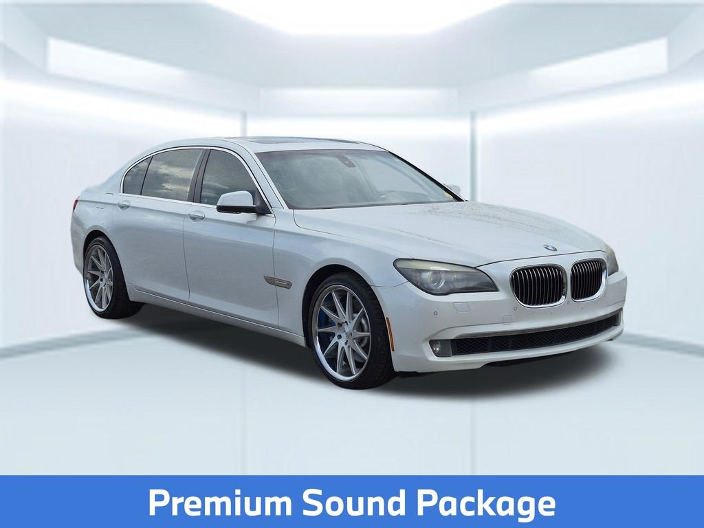 Used 2009 White BMW 750Li image 9