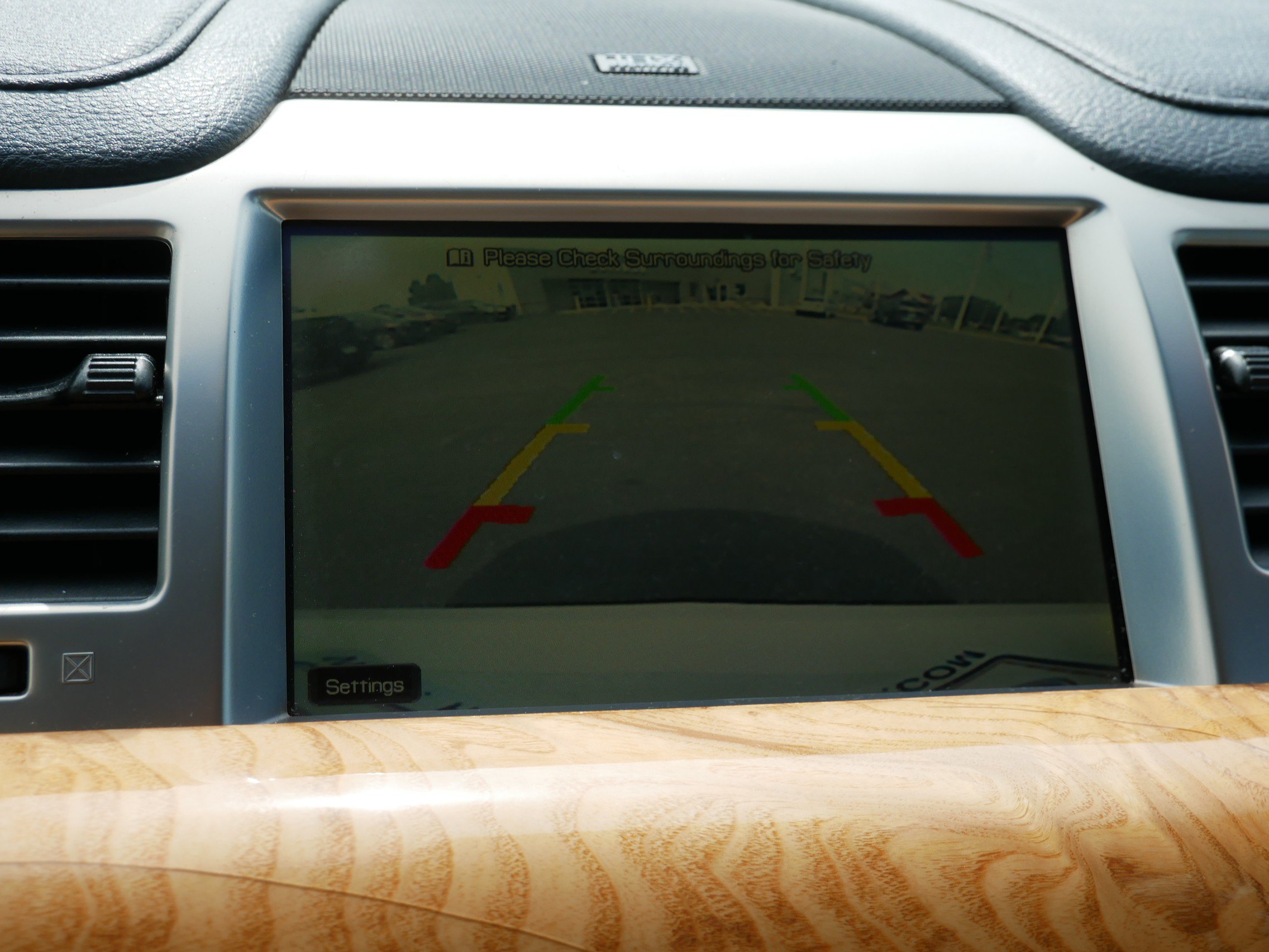 Used 2009 White Lincoln  image 24