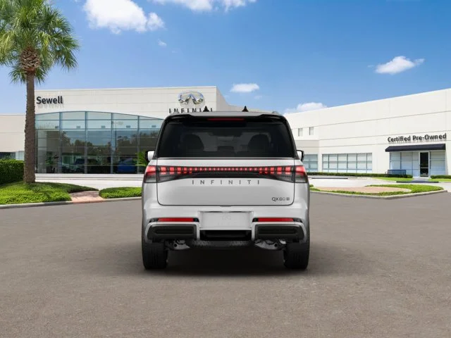 New 2027 2T RADIANT WHIT INFINITI Autograph 4WD image 2