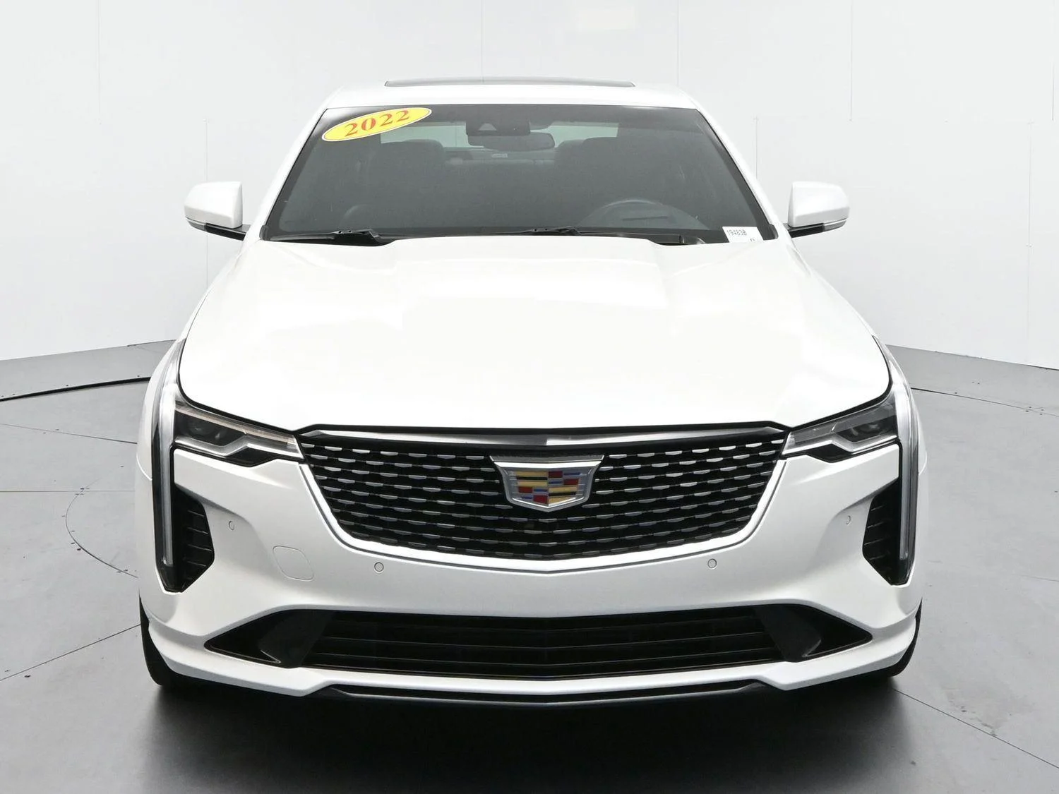 Used 2022 Crystal White Tricoat Cadillac Premium Luxury image 2