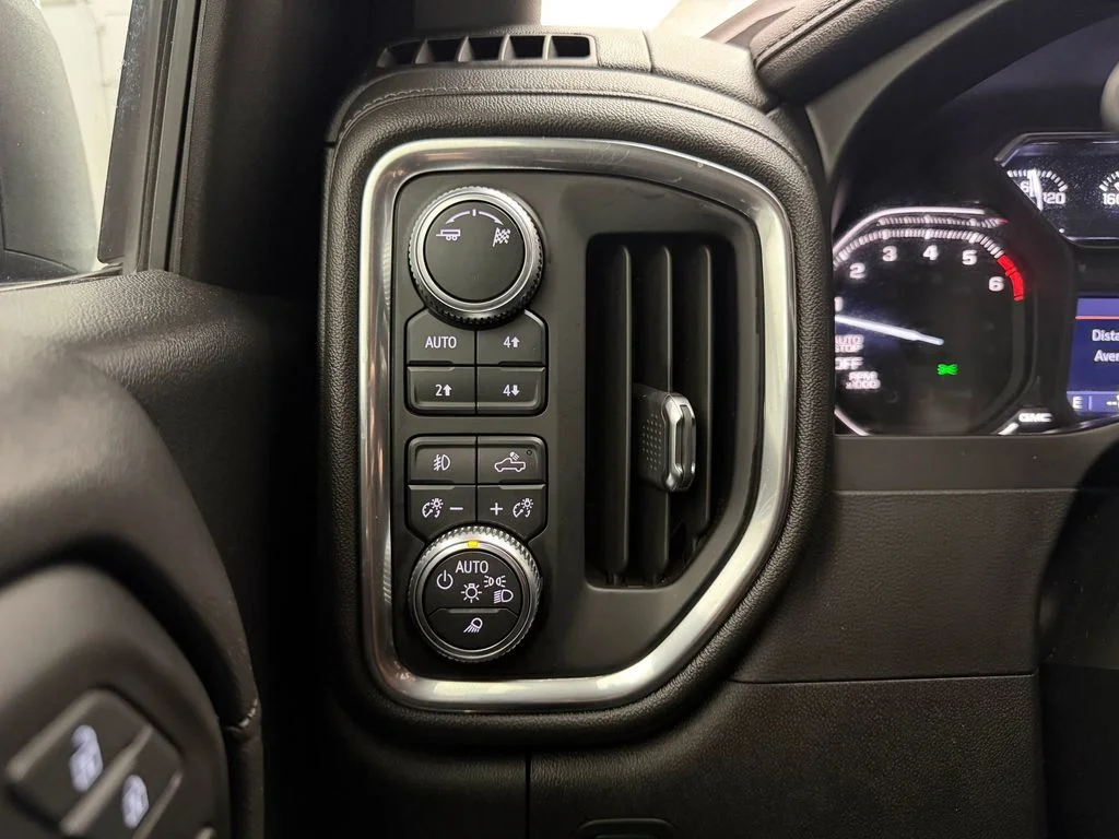 Used 2019 Smokey Quartz Metallic GMC SLT image 34